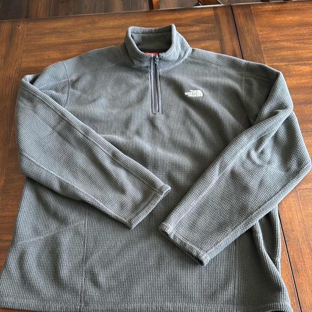 North Face men’s quarter zip